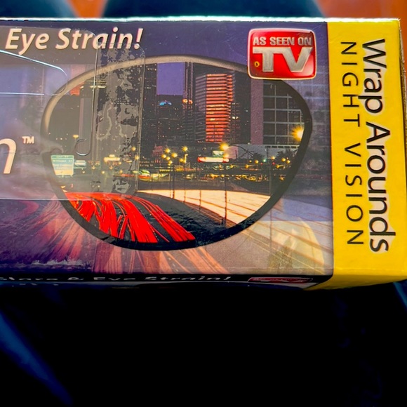 Brand New sealed in Box HD NIGHT VISION. FITS OVER PRESCRIPTION GLASSES. - Picture 8 of 8